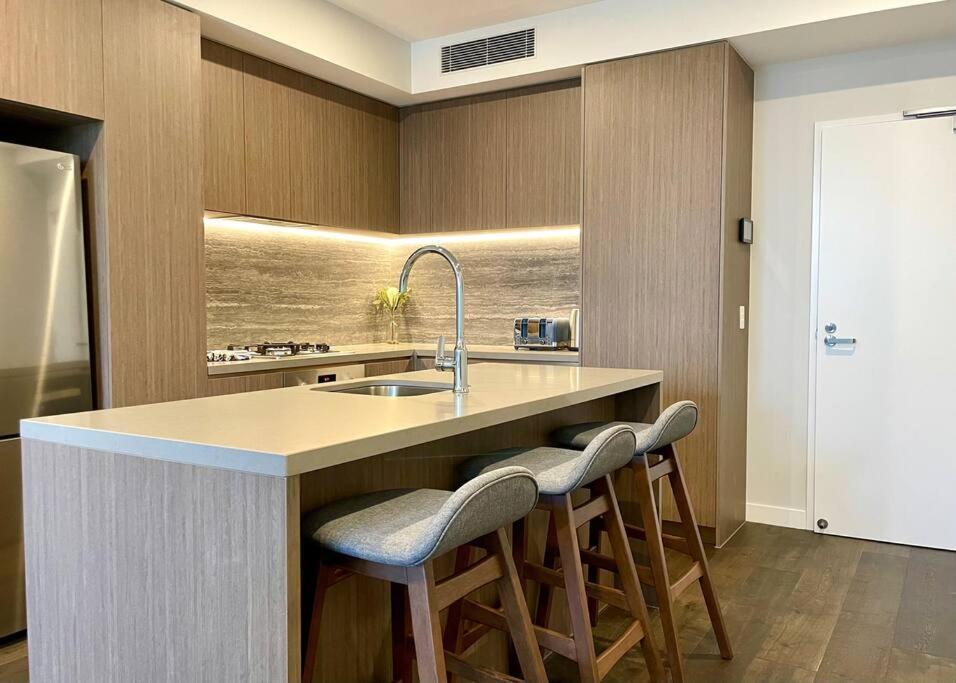 Luxury Stunning Riverview 1 Bedroom Apt 479F Gold Coast Esterno foto