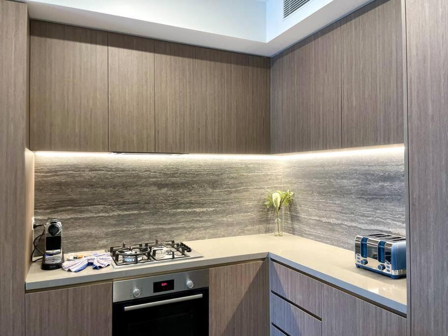 Luxury Stunning Riverview 1 Bedroom Apt 479F Gold Coast Esterno foto